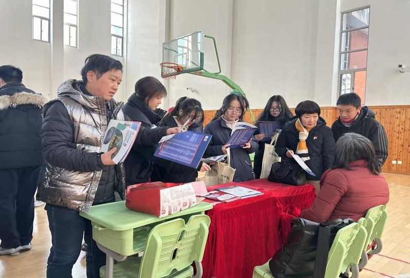 建桥学院新闻传播学院宣讲团赴沪...