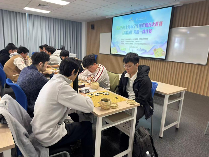 建桥围棋校队荣获上海市高校围棋...